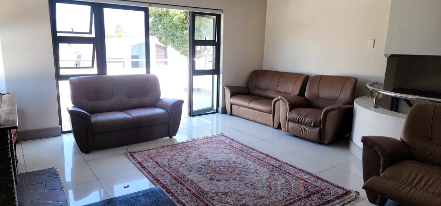 To Let 2 Bedroom Property for Rent in Newfields Western Cape